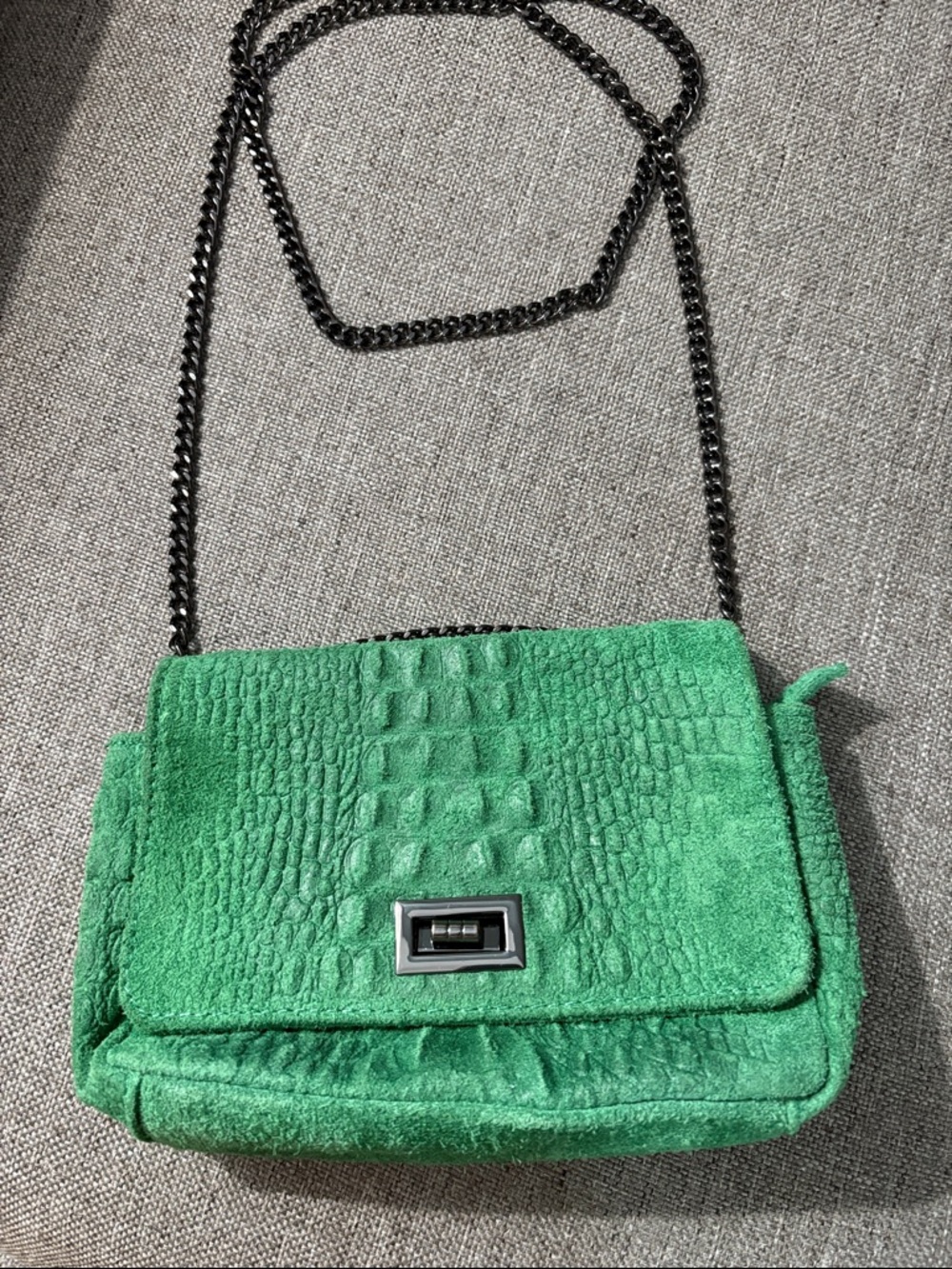 Green Croc-Embossed Shoulder Bag with Chain Strap